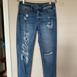 American Eagle tomgirl jeans